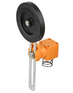 Актуатор для конц. выкл. APT ALS1-P, регулир. качающ. рычаг с пласт. роликом 50mm Актуатор для конц. выкл. APT ALS1-P, регулир. качающ. рычаг с пласт. роликом 50mm