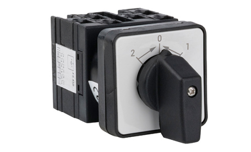 Переключатель Kripal UKT0-3-15394/E, 3P, 20A, тип 2→0←1, 3NO на 2 и 1, 1NO замкнут в 0_1 и 0_2, на дверь, фронт IP65