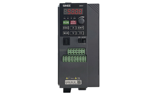 Преобразователь частоты SINEE EM700-2R2-3B, 400VAC, 5.6A, 2.2kW, IP20, корп.A1