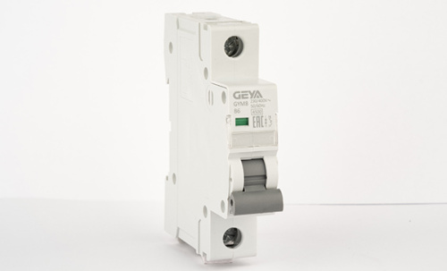 Автоматический выключатель GEYA GYM8-1P-50B, 1P, 50A, хар-ка B, 4,5kA, 1M, без подкл. AU8, AL8