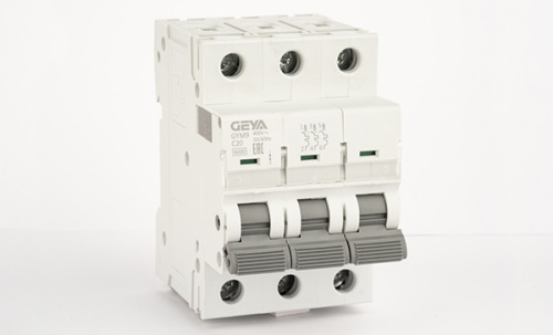 Автоматический выключатель GEYA GYM9-3P-20C, 3P, 20A, хар-ка C, 6kA, 3M Автоматический выключатель GEYA GYM9-3P-20C, 3P, 20A, хар-ка C, 6kA, 3M